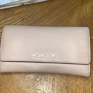Michael kors wallet MK